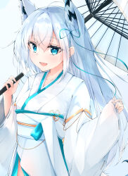  1girl absurdres ahoge animal_ears azur_lane blue_eyes commentary_request fox_ears fox_girl hair_between_eyes highres holding holding_umbrella japanese_clothes kawakaze_(azur_lane) kawakaze_(unsullied_white_fox)_(azur_lane) kimono long_hair long_sleeves looking_at_viewer oil-paper_umbrella open_mouth ribbon-trimmed_sleeves ribbon_trim ryou_(ryo_217cafe) sash smile solo umbrella upper_body white_background white_hair white_kimono white_umbrella 