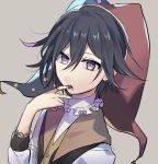  1boy alternate_costume bangs black_hair blood brown_background commentary_request dangan_ronpa finger_to_mouth hair_between_eyes hand_up hat highres huyuharu0214 jester jester_cap long_sleeves looking_at_viewer male_focus messy_hair new_dangan_ronpa_v3 ouma_kokichi polka_dot_headwear red_headwear shirt signature solo upper_body vest violet_eyes 