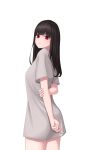  1girl absurdres arm_behind_back black_hair esj4f from_behind highres long_hair looking_at_viewer original red_eyes shirt short_sleeves simple_background smile solo white_background white_shirt 