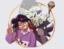  1boy 2girls animal_collar arm_around_shoulder black_hair brown_eyes collar colored_sclera commentary edalyn_clawthorne fangs golden_tooth grey_eyes grey_hair grin highres holding holding_staff hook_hand ini_yoy jewelry king_clawthorne long_sleeves looking_at_viewer luz_noceda multiple_girls necklace owlbert_(the_owl_house) smile staff the_owl_house untranslatable_commentary v violet_eyes white_background yellow_sclera 