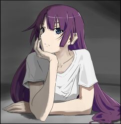  1girl bakemonogatari blue_eyes closed_mouth collarbone commentary_request eyelashes grey_background hand_up highres long_hair looking_at_viewer lying monogatari_(series) on_stomach purple_hair senjougahara_hitagi shirt short_sleeves sidelocks solo takeraka upper_body very_long_hair white_shirt 