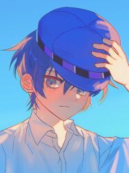  1girl b3_uwo blue_background blue_eyes blue_hair collared_shirt highres persona persona_4 shirogane_naoto shirt short_hair simple_background solo tomboy white_shirt 
