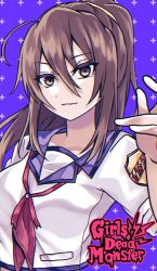  1girl absurdres angel_beats! angel_wings brown_eyes brown_hair chromatic_aberration commentary cowlick eyelashes eyes_visible_through_hair hair_between_eyes hand_up highres hisako_(angel_beats!) long_hair long_sleeves looking_at_viewer neckerchief parted_lips pink_neckerchief ponytail purple_background shinda_sekai_sensen_uniform shirt sidelocks simple_background siromochino smile solo upper_body white_shirt wings 