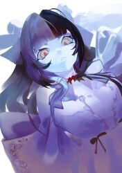  1girl black_hair breasts closed_mouth commentary dress highres hololive hololive_english large_breasts long_hair looking_at_viewer loricart01 multicolored_hair shiori_novella simple_background solo split-color_hair two-tone_hair untranslatable_commentary virtual_youtuber white_background white_dress yellow_eyes 