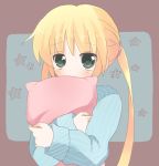  blonde_hair green_eyes hayate_no_gotoku! itsuka long_hair pajamas pillow pillow_hug pillows sanzen'in_nagi sanzenin_nagi shy twintails 