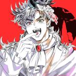  alternate_hair_length alternate_hairstyle cravat fangs gem green_eyes halloween halloween_costume hat heterochromia highres jojo_no_kimyou_na_bouken joseph_joestar_(young) limited_palette long_hair looking_at_viewer open_mouth red_eyes smile solo top_hat upper_body vampire_costume xing_xiao 