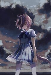  1girl animal_ears bow bowtie breasts brown_hair changmakura closed_mouth clouds eyepatch hair_between_eyes hair_over_one_eye highres horse_ears horse_girl horse_tail looking_at_viewer multicolored_hair outdoors pleated_skirt puffy_short_sleeves puffy_sleeves purple_bow purple_bowtie purple_shirt sailor_collar sailor_shirt school_uniform shirt short_hair short_sleeves skirt sky solo streaked_hair tail tanino_gimlet_(umamusume) thigh-highs tracen_school_uniform umamusume white_hair white_sailor_collar white_skirt white_thighhighs yellow_eyes 