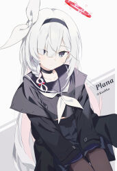  1girl absurdres black_choker black_hairband black_jacket black_pantyhose black_sailor_collar black_serafuku blue_archive choker commentary grey_eyes grey_hair grey_neckerchief hair_between_eyes hair_over_one_eye hairband halo highres jacket koshka_pic looking_at_viewer multicolored_hair neckerchief pantyhose pink_hair plana_(blue_archive) red_halo sailor_collar school_uniform serafuku solo thighs two-tone_hair 