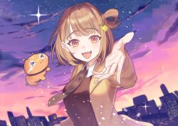  1girl :d absurdres akabeko breasts brown_eyes brown_hair brown_necktie brown_sweater cityscape clouds cloudy_sky commentary dusk gradient_eyes gradient_sky hair_ornament hair_rings highres jacket large_breasts medium_hair multicolored_eyes necktie open_clothes open_jacket open_mouth outdoors purple_sky reaching reaching_towards_viewer sendo_yuuhi sendo_yuuhi_(1st_costume) single_hair_ring sky smile solo star_(sky) starry_sky sweater upper_body virtual_youtuber vspo! y3_(user_heyx5852) yellow_eyes yellow_jacket yellow_sky 