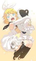 1girl absurdres black_sailor_collar black_shoes blue_eyes blush bon_bon_eee border bow commentary_request detached_sleeves dress drop_shadow full_body gradient_background hair_bow hair_ornament hairclip halftone highres hugging_doll hugging_object jumping kagamine_rin leg_warmers looking_at_viewer medium_hair open_mouth orange_background parallel_hairclips parted_bangs sailor_collar sailor_dress shoes sidelocks sleeveless sleeveless_dress sleeves_past_fingers sleeves_past_wrists solo teeth vocaloid white_background white_border white_bow white_dress 