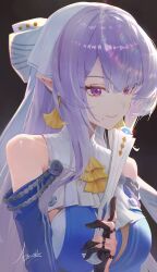  1girl absurdres amor_(user_tzka2743) ascot bare_shoulders blue_dress breasts closed_mouth clothing_cutout commentary dress earrings grey_hair hair_over_one_eye hand_fan highres jewelry large_breasts long_hair looking_at_viewer mole mole_under_mouth pointy_ears shoulder_cutout smile solo upper_body velina_airgid violet_eyes yellow_ascot zenless_zone_zero 