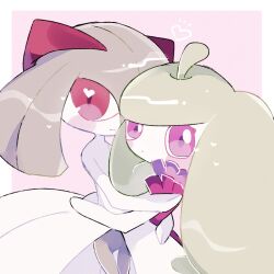  2girls blush colored_skin green_hair green_skin heart heart_in_eye horns hug kirlia looking_at_viewer multicolored_skin multiple_girls niesxs pink_eyes pokemon pokemon_(creature) sidelocks smile steenee symbol_in_eye two-tone_skin white_skin 