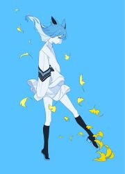  1girl anata_shika_mienai_no_(vocaloid) animal_ears arm_at_side black_boots blue_background blue_hair boots catchy_!?_(cevio) closed_mouth colored_inner_hair falling_leaves floating_clothes floating_hair from_side full_body ginkgo_leaf head_down highres knee_boots leaf long_hair long_sleeves looking_down multicolored_hair outstretched_leg personality_iv plantar_flexion profile simple_background skirt sleeves_past_wrists solo standing standing_on_one_leg sweater tiptoes torishima_(oshiritorishima) white_hair white_skirt white_sweater 