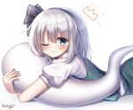  1girl ;) artist_name black_hairband blue_eyes blush closed_mouth commentary_request crown green_skirt green_vest hairband highres hug konpaku_youmu konpaku_youmu_(ghost) looking_at_viewer lying on_stomach one_eye_closed pudding_(skymint_028) puffy_short_sleeves puffy_sleeves shirt short_hair short_sleeves signature silver_hair simple_background skirt skirt_set smile solo touhou vest white_background white_shirt 