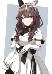  1girl animal_ears asymmetrical_gloves black_sweater blush braid braided_sidelocks breasts brown_hair closed_mouth commentary curren_bouquetd'or_(racing)_(umamusume) curren_bouquetd'or_(umamusume) dress ear_covers elbow_gloves gloves grey_eyes hair_between_eyes hair_ornament hairband highres horse_ears horse_girl long_braid long_hair looking_at_viewer low_twin_braids mismatched_ear_covers mismatched_gloves multicolored_hair philo_324 sidelocks simple_background smile solo streaked_hair sweater twin_braids umamusume untranslatable_commentary white_dress white_streaks 