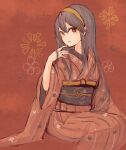  1girl alternate_costume floral_background floral_print grey_hair hair_between_eyes hair_ornament hairband hairclip haruna_(kantai_collection) japanese_clothes kantai_collection kimono long_hair looking_at_viewer red_background red_kimono simple_background sitting solo wide_sleeves wss_(nicoseiga19993411) yellow_hairband 