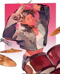  1girl :d ;d alternate_costume asymmetrical_hair baldur's_gate baldur's_gate_3 belt black_choker black_hair black_jacket border broken_horn cacaca02026 choker colored_skin commentary contemporary cowboy_shot cropped_jacket demon_girl drum dungeons_&amp;_dragons fur-trimmed_jacket fur_trim grin halftone halftone_background hands_up highres horns instrument jacket karlach looking_at_viewer medium_hair microphone_stand one_eye_closed orange_eyes outside_border pink_background playing_drums playing_instrument pointy_ears red_skin shirt sidecut smile solo tiefling undercut untranslatable_commentary white_border white_shirt 