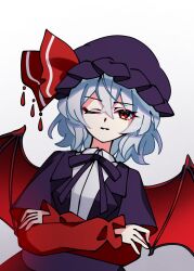  1girl alternate_costume blue_hair capelet closed_mouth collared_shirt commentary_request crossed_arms gradient_background grey_background hair_between_eyes hat highres illust_atelier3 looking_at_viewer medium_hair neck_ribbon one-hour_drawing_challenge one_eye_closed purple_capelet purple_hat purple_ribbon purple_vest red_eyes red_wings remilia_scarlet ribbon shirt signature smile solo touhou touhou_lostword upper_body vest white_shirt wings 