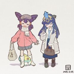  2girls ^_^ artist_logo bag black_boots black_hair black_jacket black_pantyhose blue_hair blue_shirt blue_skirt boots brown_bag brown_hat casual closed_eyes coat contemporary dated fringe_trim full_body fur-trimmed_coat fur_trim gear_hair_ornament grey_coat hair_ornament hair_rings hand_up handbag hat highres holding holding_bag jacket kokorowa-hime logo long_hair long_sleeves mizura multiple_girls nihongami open_mouth pantyhose pleated_skirt quad_hair_rings red_jacket sakuna-hime scarf shirt short_hair signature simple_background skirt sleeves_past_wrists smile standing tama-jii tensui_no_sakuna-hime v white_background white_boots white_scarf y_koichi 