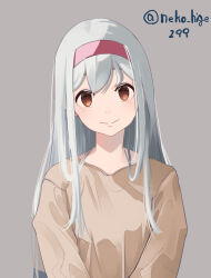  1girl alternate_costume blush brown_eyes brown_shirt casual commentary_request double-parted_bangs grey_background hair_between_eyes hairband highres kantai_collection long_hair long_sleeves looking_at_viewer neko_no_hige red_hairband shirt shoukaku_(kancolle) sidelocks simple_background smile solo twitter_username upper_body white_hair 