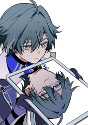  1boy ahoge black_gloves blue_shirt choker collared_shirt commentary_request genshin_impact gloves green_hair hair_between_eyes highres holding holding_mirror lohen_(genshin_impact) long_sleeves male_focus mirror mole mole_under_eye multicolored_eyes reflection shirt short_hair solo standing unamused upper_body white_background yuelinpanp98413 