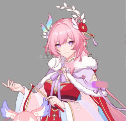  1girl breasts cape chinese_commentary commentary_request cyrene_(demiurge)_(honkai:_star_rail) cyrene_(honkai:_star_rail) dafu_zhentan diamond-shaped_pupils diamond_(shape) dress dual_persona flower fur-trimmed_cape fur_trim grey_background hair_flower hair_ornament highres honkai:_star_rail honkai_(series) long_hair looking_at_viewer medium_breasts mem_(honkai:_star_rail) pink_hair pointy_ears red_dress simple_background smile symbol-shaped_pupils very_long_hair violet_eyes 