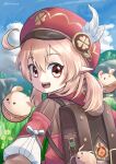  1girl :&lt; :d absurdres ahoge backpack bag bangs clouds cloudy_sky dress genshin_impact grass hair_between_eyes hat hat_feather highres klee_(genshin_impact) long_hair long_sleeves looking_at_viewer looking_back low_twintails open_mouth pointy_ears raismawn red_dress red_eyes red_headwear sky smile solo twintails white_feathers 