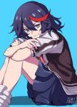  1girl arms_on_knees black_hair blue_background crossed_arms eyebrows_visible_through_hair grin gurepyon highres kill_la_kill looking_at_viewer matoi_ryuuko multicolored_hair on_ground redhead school_uniform short_hair sitting smile streaked_hair two-tone_hair watermark 