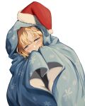  1girl :3 absurdres bangs blanket blonde_hair blue_eyes blush capitan_wei commentary hair_ornament hat highres hololive hololive_english looking_at_viewer looking_back monocle_hair_ornament red_headwear santa_hat simple_background smile snowflake_print solo virtual_youtuber watson_amelia white_background 