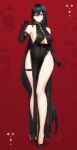  1girl bangs bare_shoulders black_gloves black_hair blush breasts closed_mouth clothing_cutout elbow_gloves gloves hayabusa highres large_breasts long_hair looking_at_viewer original pelvic_curtain red_background thigh-highs underboob_cutout very_long_hair violet_eyes 