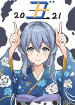  1girl 2021 alternate_costume blue_eyes blue_hair blue_kimono chinese_zodiac commentary_request finger_horns floral_print gotland_(kantai_collection) hair_bun highres index_fingers_raised japanese_clothes kantai_collection kimono kodama_(mmt_uf) long_hair looking_at_viewer mole mole_under_eye smile solo upper_body white_background year_of_the_ox 