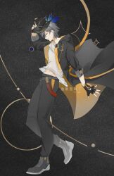  1boy artist_name black_background black_coat black_gloves black_hat black_pants boots caelus_(honkai:_star_rail) closed_mouth coat fingerless_gloves floating_clothes full_body gloves grey_boots grey_hair hair_between_eyes hand_on_headwear hand_up hat highres honkai:_star_rail honkai_(series) hood hooded_coat lapels long_sleeves looking_at_viewer male_focus navel open_clothes open_coat pants shirt short_hair smile solo sparkle_background standing t-shirt tassel trailblazer&#039;s_hat_(honkai:_star_rail) trailblazer_(honkai:_star_rail) two-sided_coat two-sided_fabric white_shirt yellow_coat yellow_eyes yisanxinglizi 