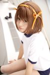  cosplay gym_uniform hair_ribbons photo sakuramochi_mako socks suzumiya_haruhi suzumiya_haruhi_no_yuuutsu 