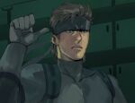  1boy bandana beard blue_eyes bodysuit brown_hair facial_hair gloves headband highres male_focus metal_gear_(series) metal_gear_solid_2 pointing short_hair sneaking_suit solid_snake solo thumbs_up tirtyturtle 