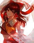  1girl armpit_peek ascot bangs bow brown_hair detached_sleeves eyebrows_behind_hair floating_hair hair_bow hair_tubes hakurei_reimu head_tilt highres japanese_clothes looking_at_viewer medium_hair midriff miko misu_(miisuuu) navel red_bow red_eyes red_skirt skirt solo touhou yellow_neckwear 