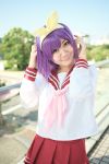   cosplay hair_bow hiiragi_tsukasa lucky_star photo purple_hair rindou_sana sailor_uniform school_uniform  