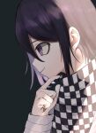  1boy bangs black_hair bojue_(hakus_1128) checkered checkered_scarf closed_mouth commentary_request dangan_ronpa_(series) dangan_ronpa_v3:_killing_harmony from_side green_background hair_between_eyes highres jacket long_sleeves ouma_kokichi parted_lips purple_hair scarf shiny shiny_hair solo unmoving_pattern upper_body violet_eyes white_jacket 