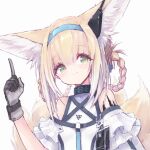  1girl absurdres animal_ear_fluff animal_ears arknights bangs bare_shoulders blonde_hair buran_(kure) closed_mouth commentary_request eyebrows_visible_through_hair fox_ears fox_girl fox_tail gloves green_eyes grey_background grey_gloves hair_between_eyes hand_up highres huge_filesize index_finger_raised kitsune multicolored_hair shirt simple_background smile solo suzuran_(arknights) tail two-tone_hair upper_body white_hair white_shirt 