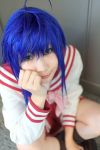  ahoge blue_hair cosplay izumi_konata kochou_ran lucky_star photo sailor_uniform school_uniform socks 