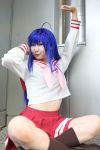  ahoge blue_hair cosplay izumi_konata kochou_ran lucky_star midriff photo sailor_uniform school_uniform socks 