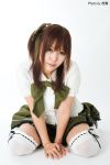   cosplay hair_bow miniskirt photo ribbons shimizu_miu_(model) thigh-highs zettai_ryouiki  