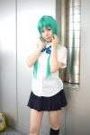   cosplay green_hair hair_bow higurashi_no_naku_koro_ni knee_socks momose_riyu photo school_uniform sonozaki_shion  