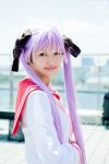  cosplay hair_ribbons hiiragi_kagami lucky_star momiji purple_hair sailor_uniform school_uniform twintails 