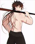 1boy bangs black_hair brown_hair closed_mouth cuts from_behind genshin_impact hand_on_hip highres holding holding_polearm holding_spear holding_weapon injury kingidol long_hair looking_at_viewer male_focus multicolored_hair muscular muscular_male over_shoulder polearm scar scar_on_arm shirtless simple_background solo spear weapon weapon_over_shoulder white_background zhongli_(genshin_impact) 