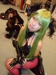  cosplay green_hair itsuya leather morrigan_aensland one_piece one_thighhigh pantyhose riding_crop s&amp;m utatane_hiroyuki_version vampire_(game) 