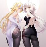  2girls absurdres ahoge ass back bangs bare_shoulders black_dress black_legwear blonde_hair blue_eyes blush breasts dress elbow_gloves fate/apocrypha fate/grand_order fate_(series) gloves headpiece highres jeanne_d&#039;arc_(alter)_(fate) jeanne_d&#039;arc_(fate) jeanne_d&#039;arc_(fate)_(all) large_breasts long_hair looking_at_viewer looking_back multiple_girls pantyhose pelvic_curtain short_dress silver_hair sogdin thighs very_long_hair white_dress white_gloves yellow_eyes 