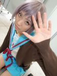  cardigan cosplay kneehighs nagato_yuki sailor_uniform school_uniform silver_hair suzumiya_haruhi_no_yuuutsu tamaki_shuri 