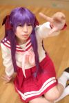  cosplay hair_ribbons hiiragi_kagami lucky_star naito photo purple_hair sailor_uniform school_uniform socks twintails 