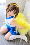  cheerleader_uniform cosplay hair_ribbons kipi-san photo pom_poms socks suzumiya_haruhi suzumiya_haruhi_no_yuuutsu 