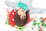  cosplay ichigo_100 kipi-san photo school_uniform sotomura_misuzu strawberry strawberry_pillow 